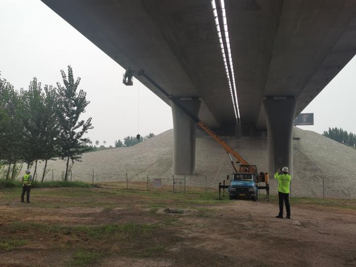 山东省8月12日开始对G25长深高速滨州黄河大桥进行定期检测工作