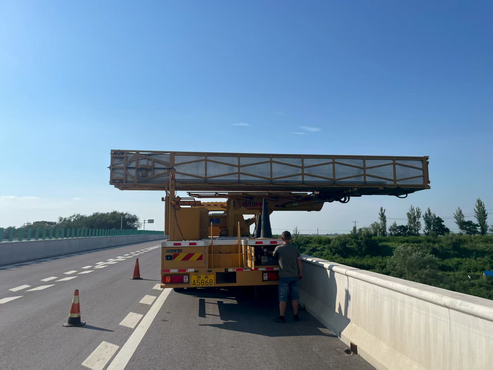 城市桥梁安全如何保障？中交路桥科技为您详解三大核心桥梁检测技术