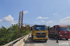 湖南永州对国道G357线泠江大桥和省道S230线五拱桥进行了全面“体检”